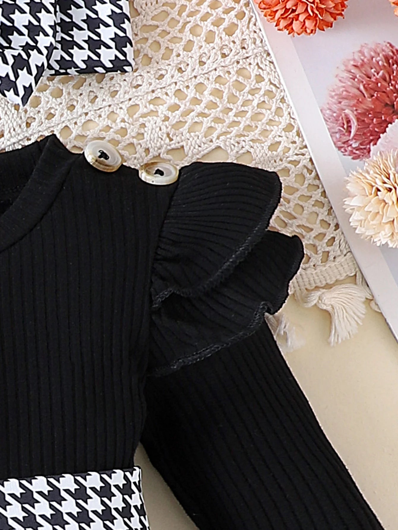 Autumn Set for Girls 0-1 Years Old – Black Top + Houndstooth Skirt