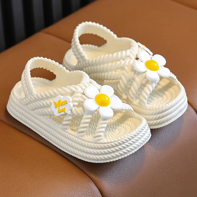 2025 New Children's Slippers Summer Girls and Boys Bathroom Home Anti slip Beach Shoes Soft Soled Baby Sandals