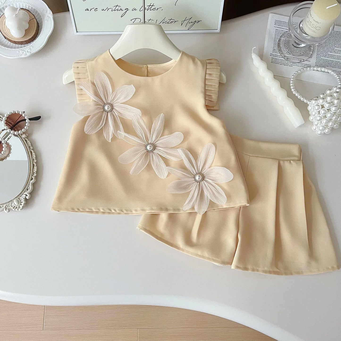 Girls' Summer Set – 2 Pieces with Little Flowers